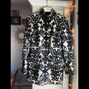 Ladies mid length coat.